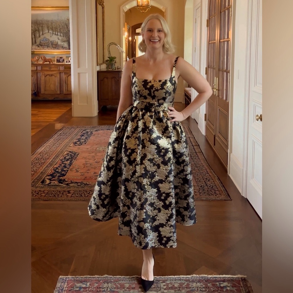 NWT Antonio Melani Morgan
Sleeveless Square Neck
Jacquard A-Line Midi Dress - Picture 4 of 16